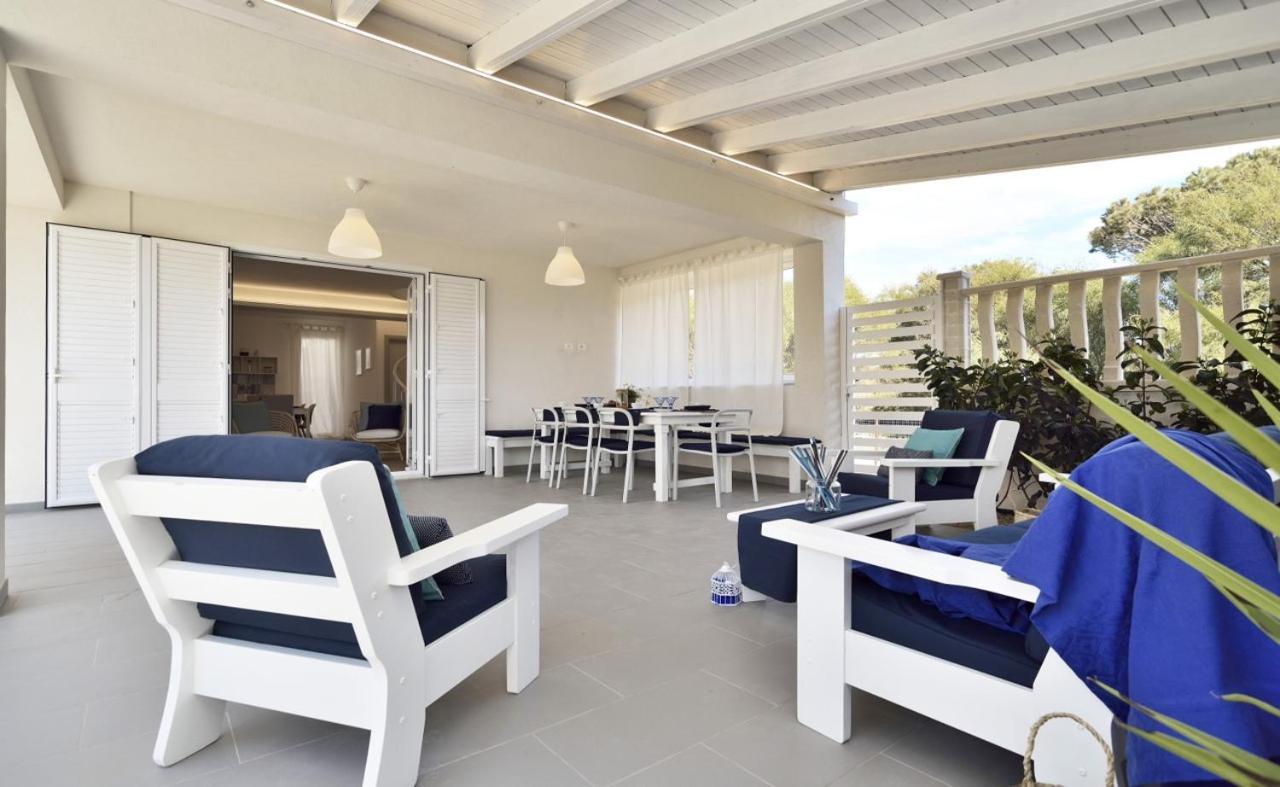 Casa Blanca A Due Passi Dal Mare Vila Santa Maria del Focallo Exterior foto